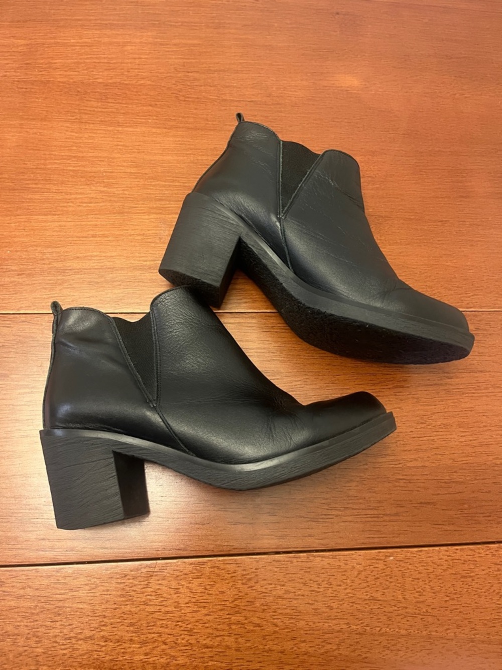 Women’s Black Leather Chelsea Ankle Booties with Block Heel made in Spain